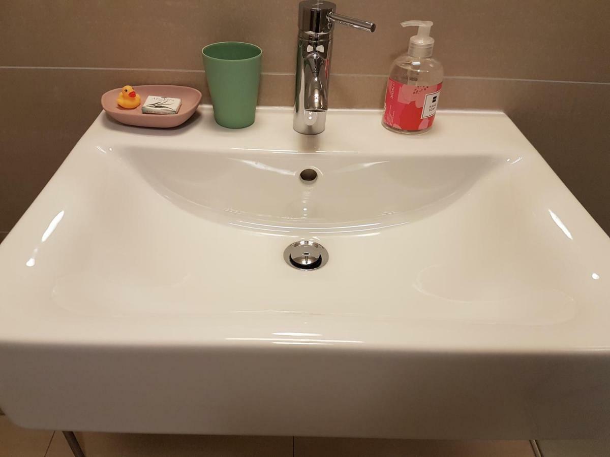 Central Family-Friendly Apt In فيينا المظهر الخارجي الصورة